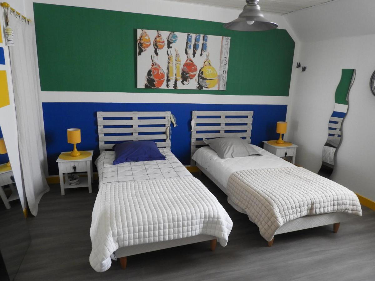 Bed and Breakfast Les Volets Bleus Saint-Guénolé Exteriér fotografie
